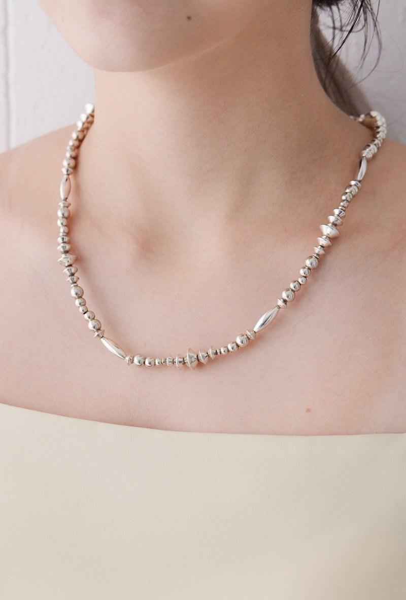 Silver beads necklace