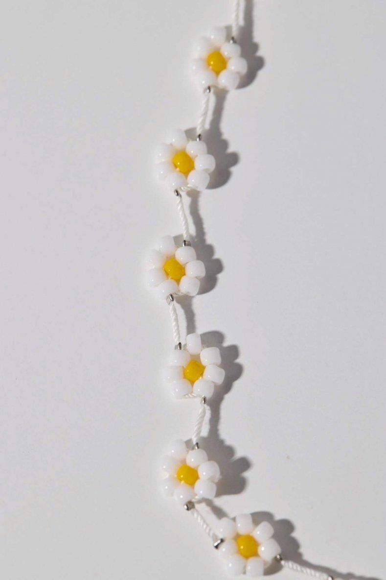 Flower beads necklace