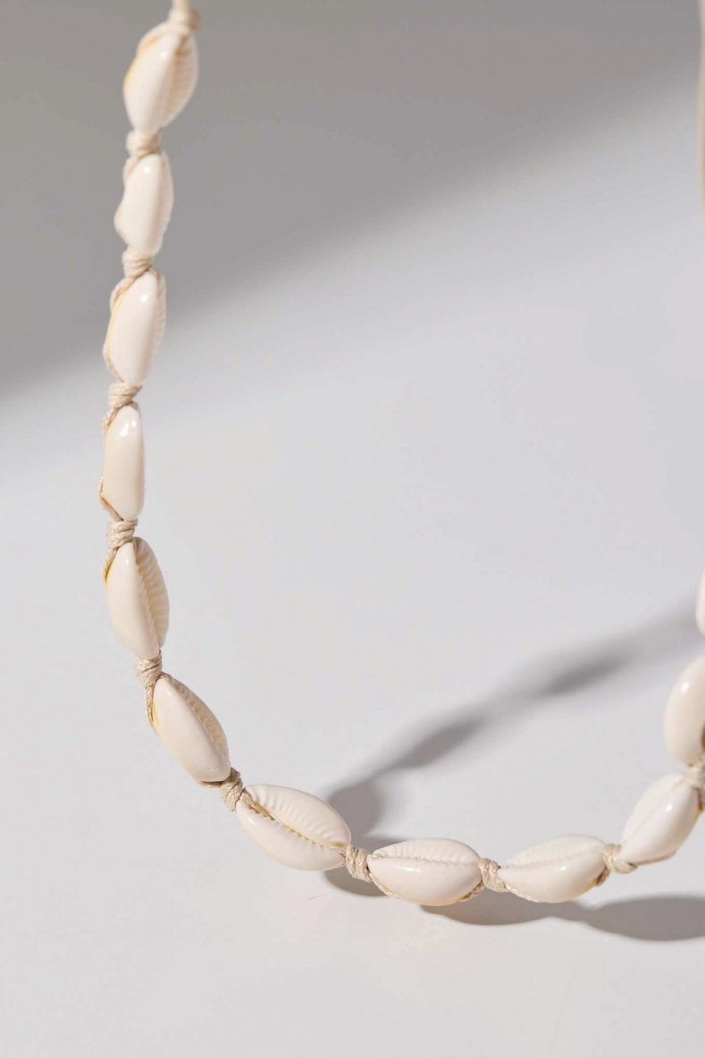 Shell necklace