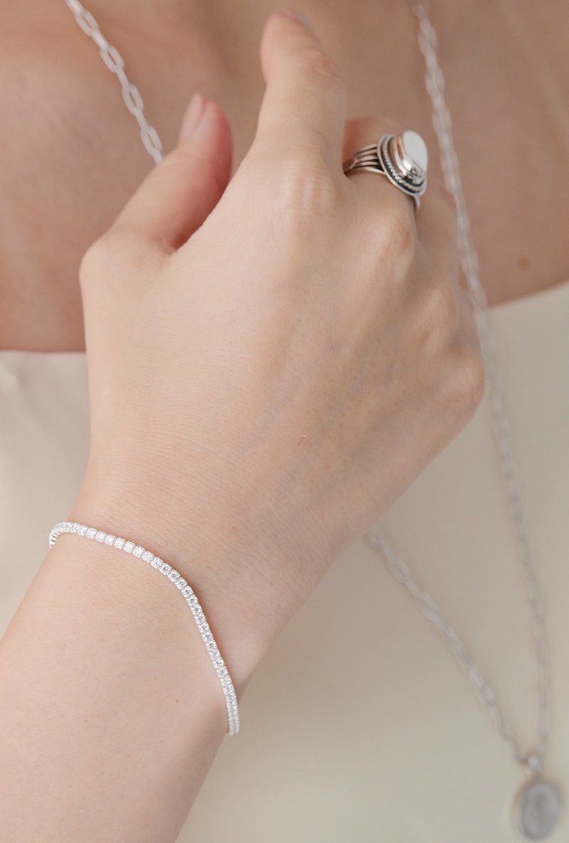 Classic Tennis bracelet