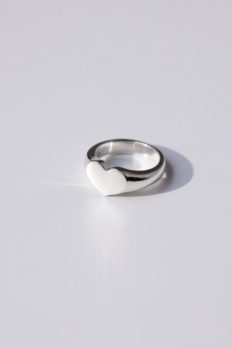 Heart signature ring mini