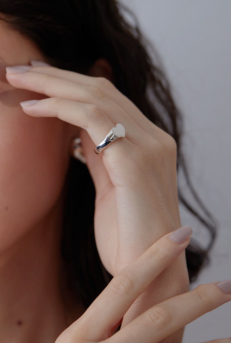 Heart signature ring mini