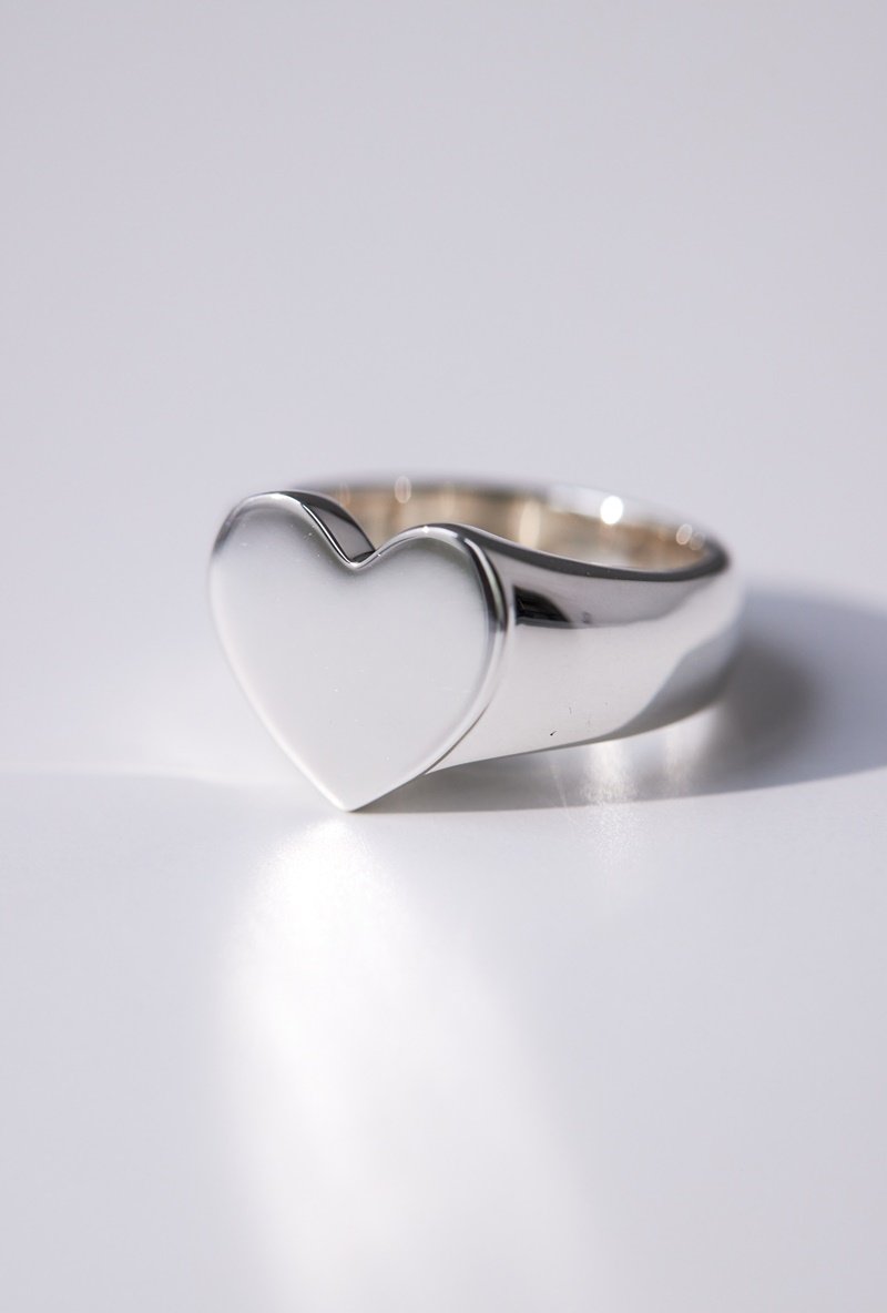 Heart signature ring