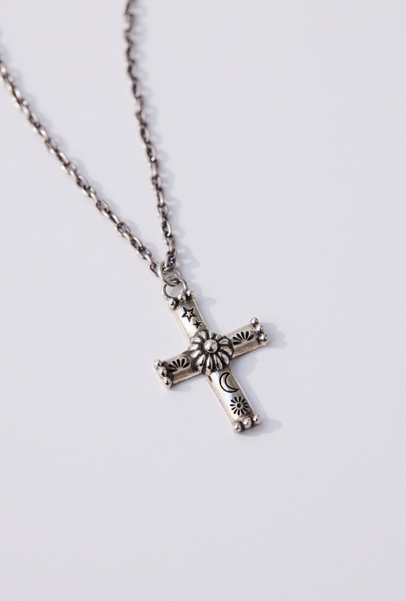 Stamp cross necklace(small)