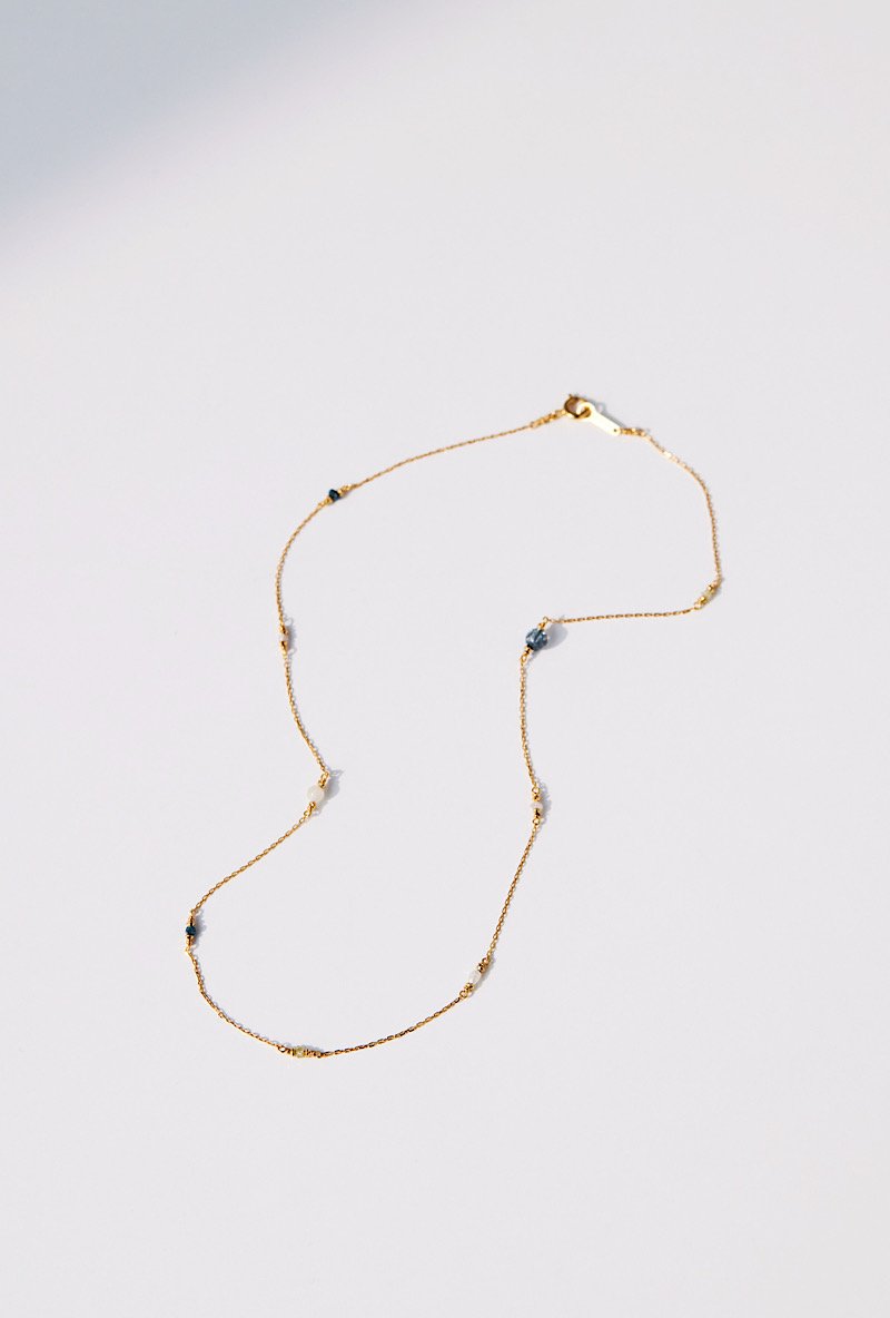 Diamond chip necklace