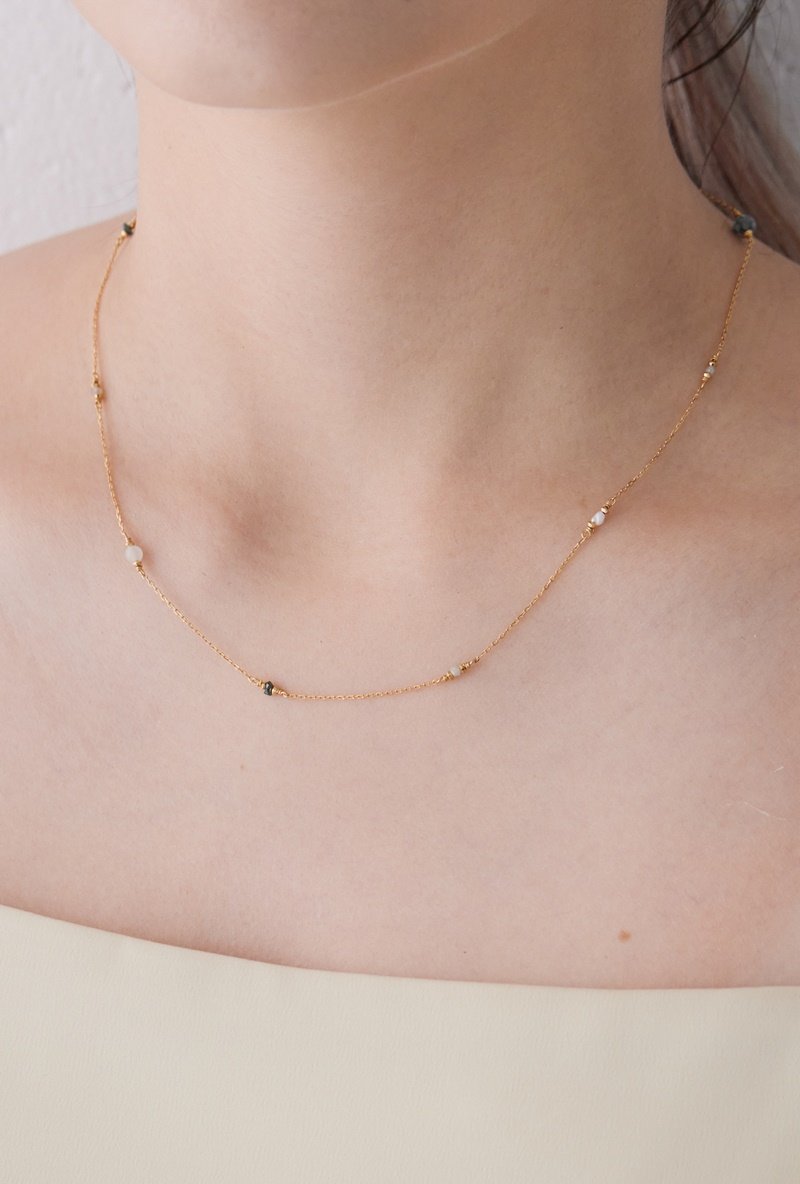 Diamond chip necklace